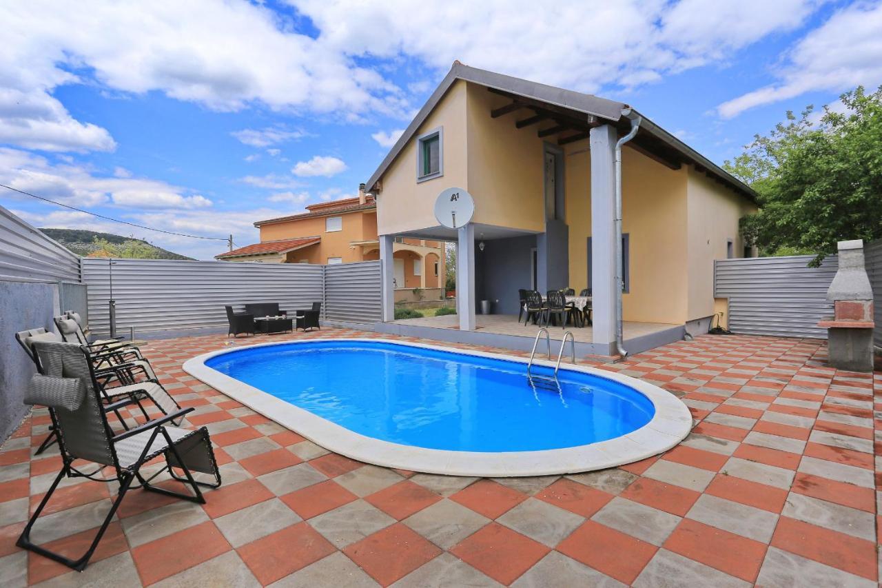 Holiday Home Lucija Sveti Filip i Jakov Extérieur photo