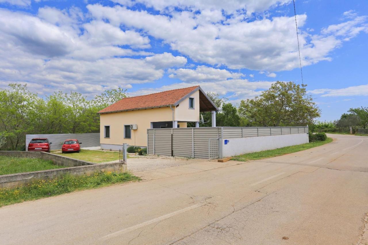 Holiday Home Lucija Sveti Filip i Jakov Extérieur photo